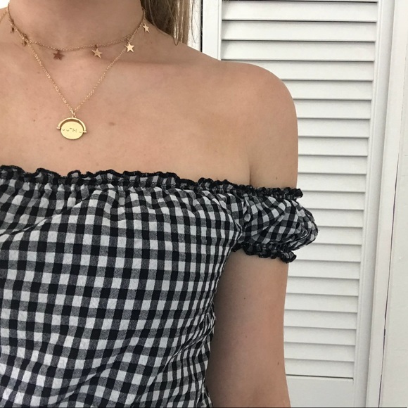 RARE Brandy Melville off the shoulder “Rio Top” - Picture 3 of 3